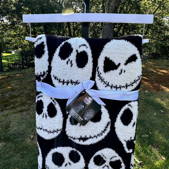 Disney Jack Skellington Plush Throw Blanket 50"x70" Plush 30th Anniversary NWT - Picture 7 of 15